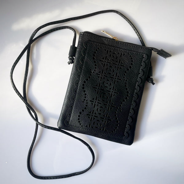 Sml black cross body bag